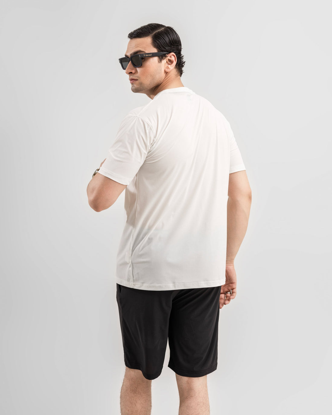 IMPORTED STRETCHFIT WHITE T-SHIRT