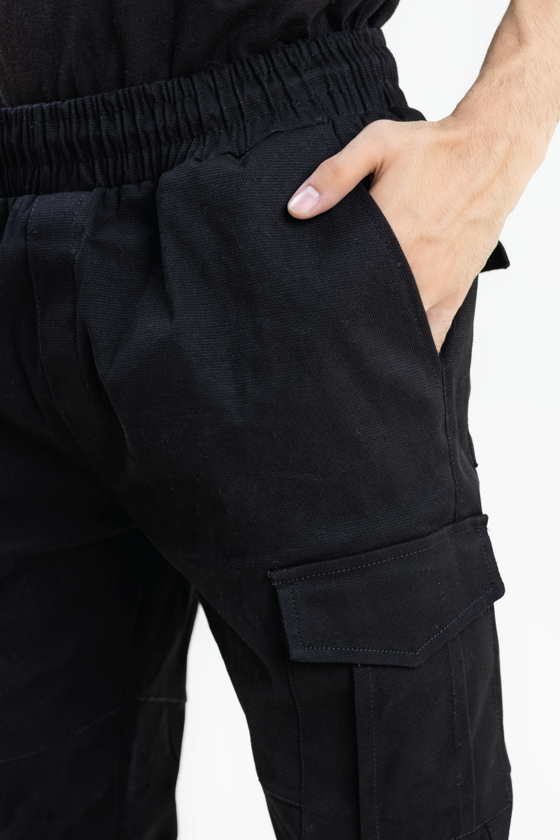 BLACK 6 POCKET CARGO TROUSER-M