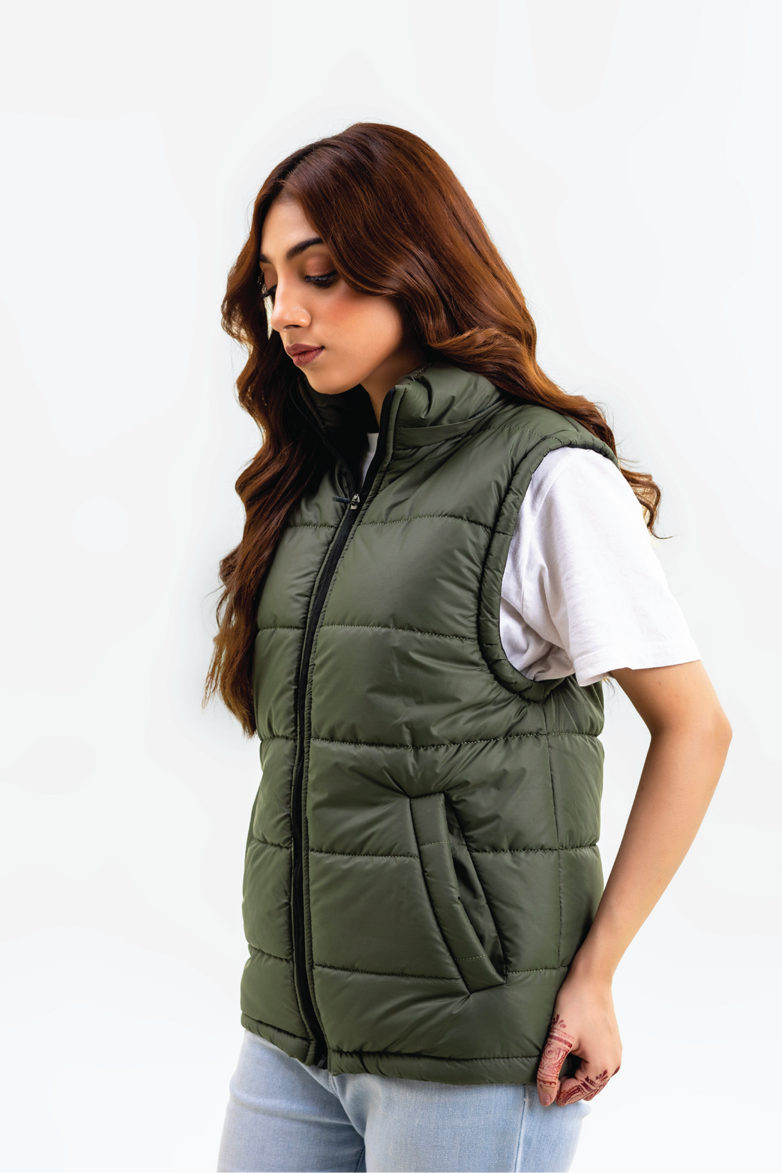 OLIVE SLEEVELESS PUFFER JACKET - F