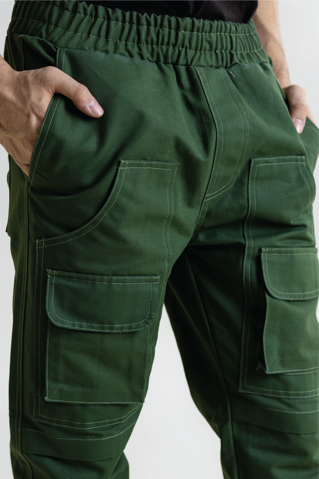 OLIVE EXCLUSIVE 8 POCKET CARGO TROUSER-M